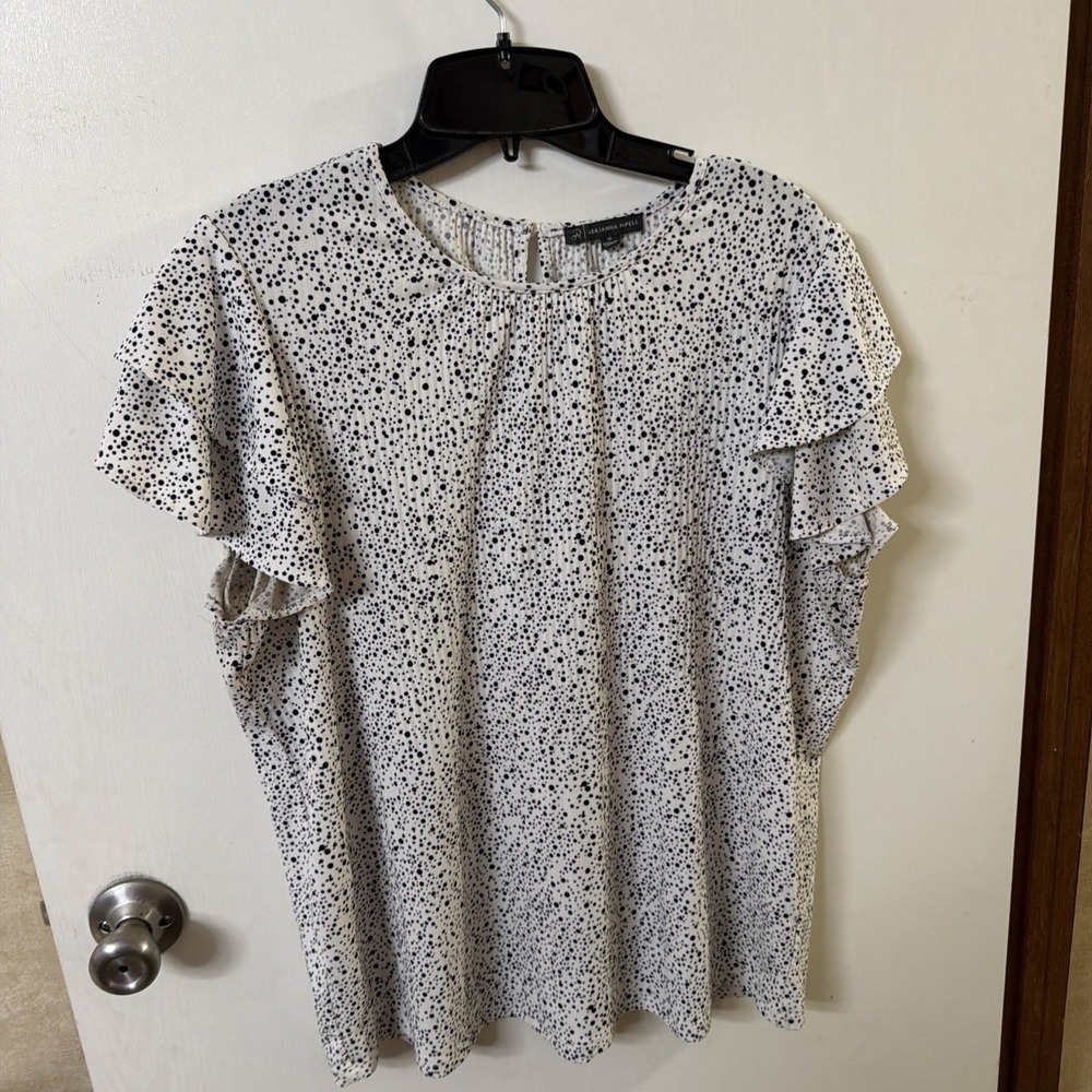 Adrianna Papell Top Medium Polka Dot Flutter Short Sleeve Blouse White w/Black